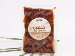 Khalas dates with almonds, pressed 300 g