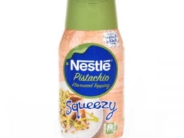 Nestle Pistachio Flavored Topping Squeezy 450gm